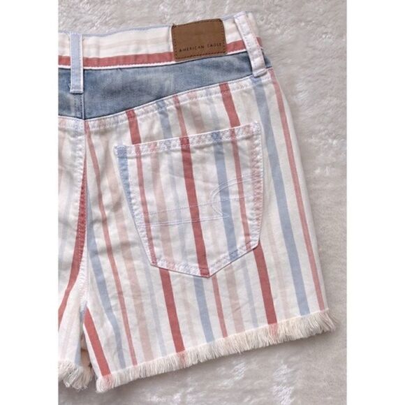 American Eagle Hi-Rise Mom Short in Red White & Blue Stripes Patchwork Denim - Picture 11 of 12